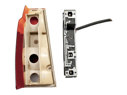 RH Taillight Tail Light & Bulb Tray 87-90 VW Fox Wagon - Genuine - 309 945 112