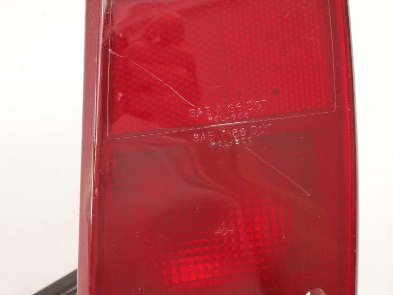 RH Taillight Tail Light & Bulb Tray 87-90 VW Fox Wagon - Genuine - 309 945 112
