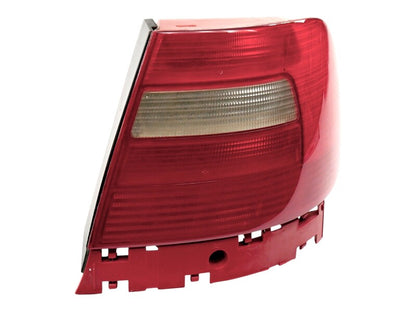 RH Tail Light Taillight Lamp 1998 Audi A4 B5 Sedan - Genuine - 8D0 945 096 E