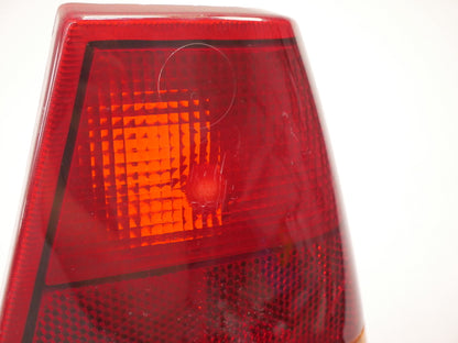 RH Taillight Tail Light Lamp 82-88 VW Quantum Wagon - Genuine - 321 945 112 L