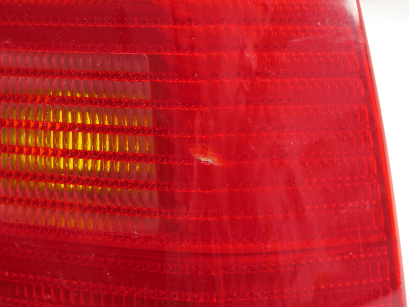 RH Tail Light Lamp Taillight 98-01 VW Passat B5 Sedan - OEM - 3B5 945 096 L