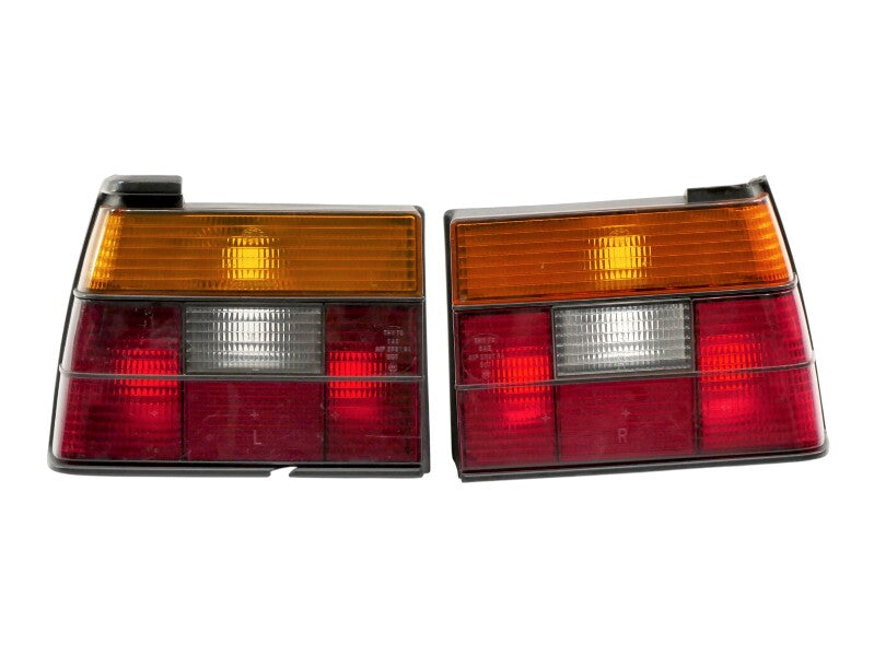 Tail Light Lamp Taillight Set 85-92 VW Jetta MK2 - Genuine - 165 945 111 G