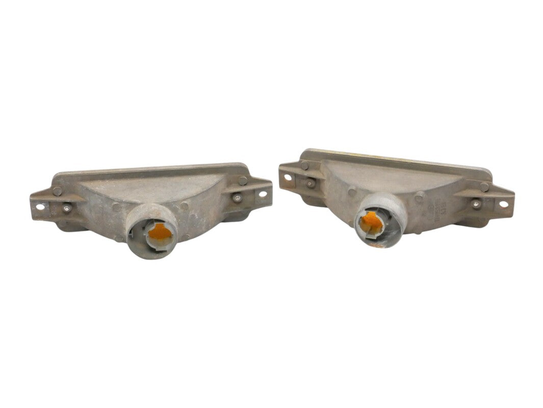 Front Bumper Turn Signal Lights VW Rabbit Cabriolet MK1 Fox . OEM . 171 953 155
