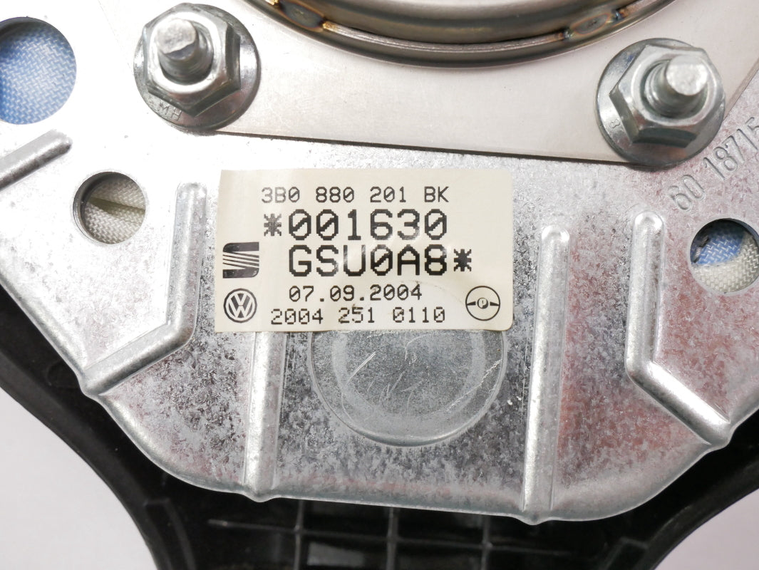 3 Spoke Sport Steering Wheel Airbag VW Jetta GTI MK4 - Genuine - 3B0 880 201 BK