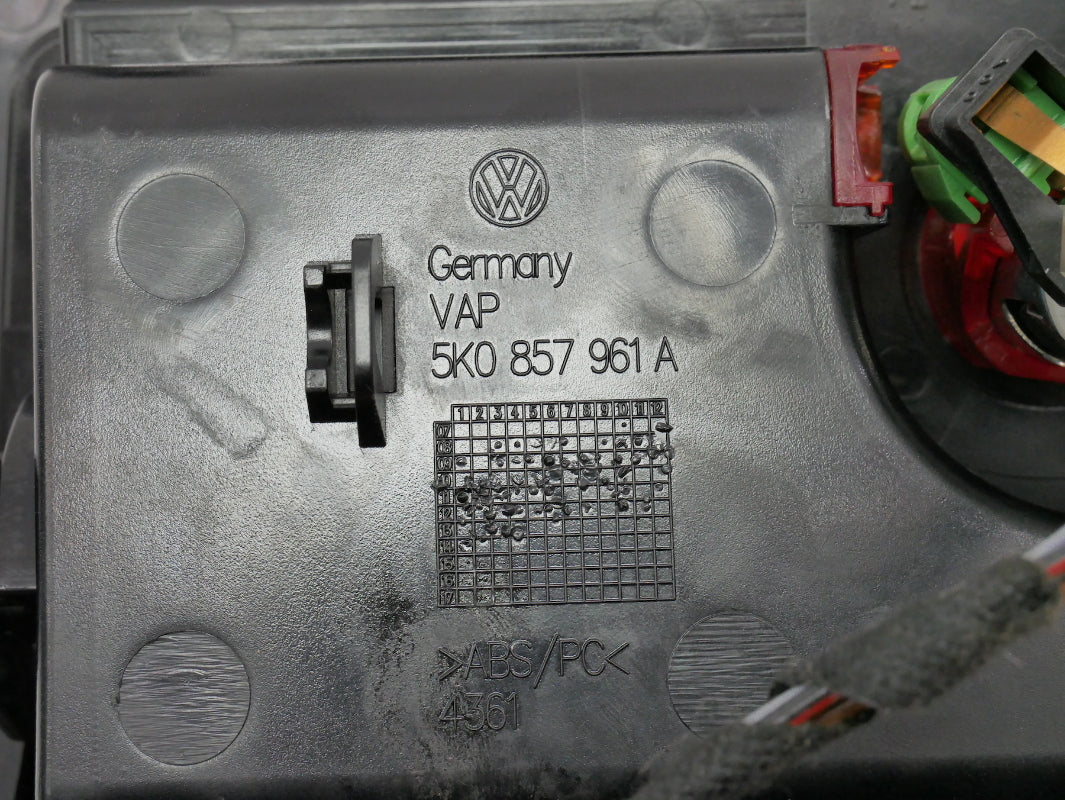 Lower Console Cubby & Outlet 10-14 VW Jetta Sportwagen Golf MK6 5K0 857 961 A